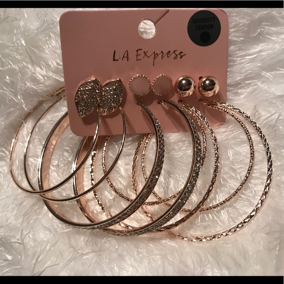 Jewelry - 😘 6 Pair Rose Gold Earrings 😘